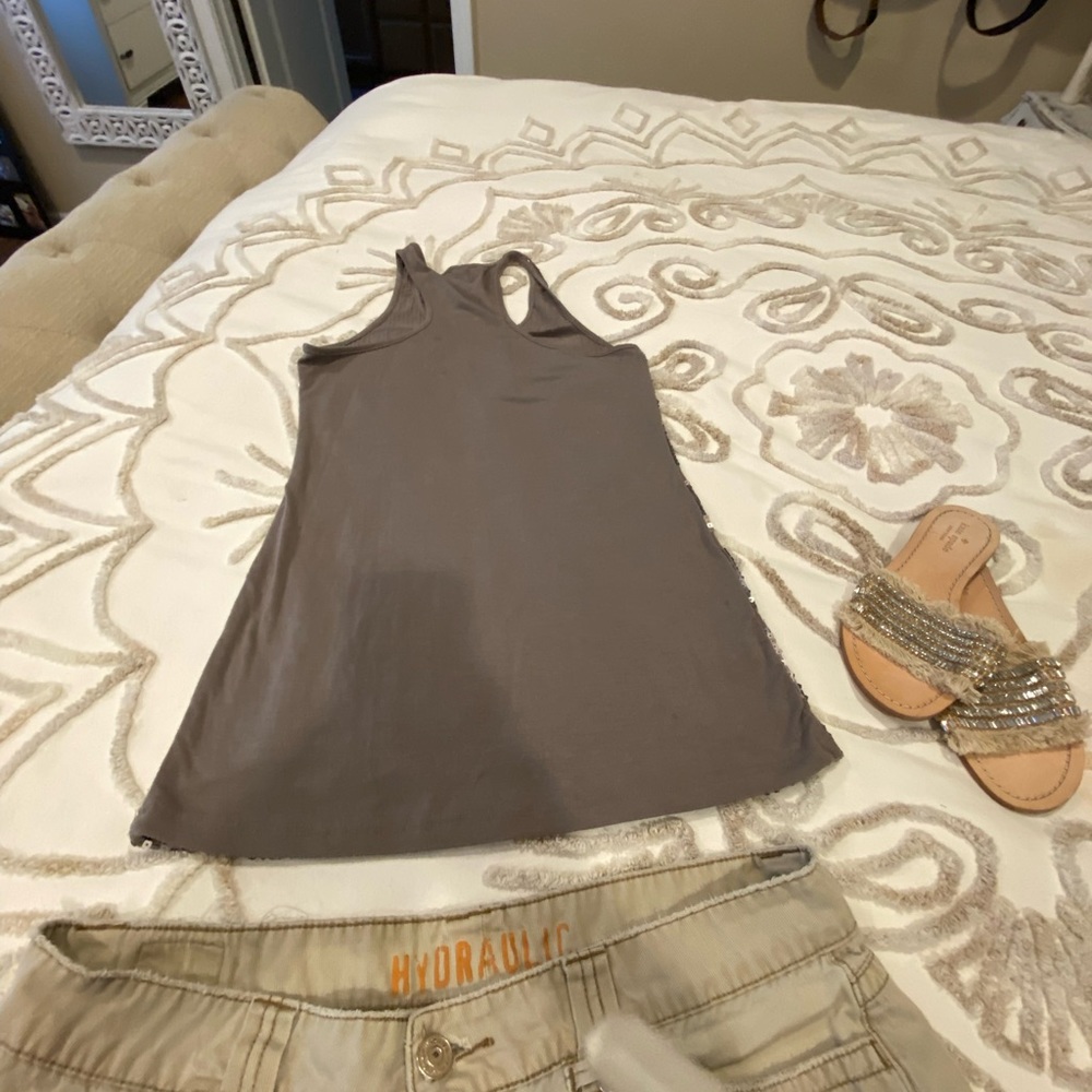 Grey Tank Top - Picture 6 of 6